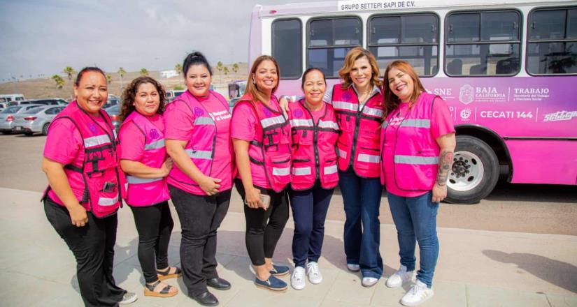 Tercera de generación de Mujeres al Volante logra egresar