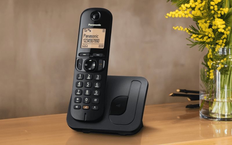 Teléfonos fijos de Panasonic con protección inteligente contra llamadas no deseadas