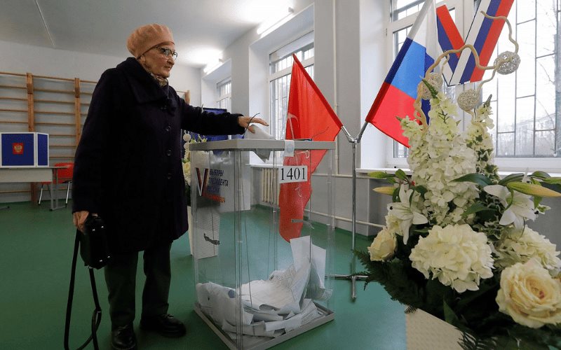 Rusia inicia elecciones; Putin garantiza el poder hasta 2030