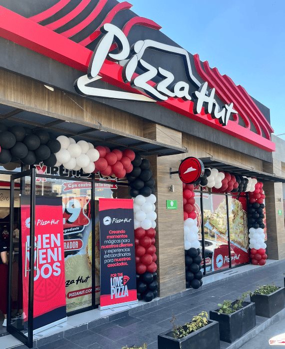 Pizza Hut continúa su expansión en Querétaro con la apertura de una nueva sucursal
