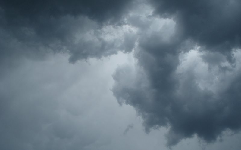 Autoridades pronostican lluvias y chubascos para esta noche