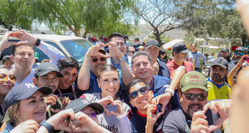 Gobernadora Marina del Pilar invita a choferes de aplicaciones móviles a registrarse y recibir descuento