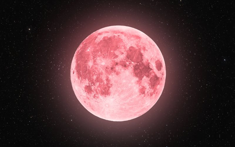 ¿Cuándo y dónde ver la Luna Rosa de abril? 