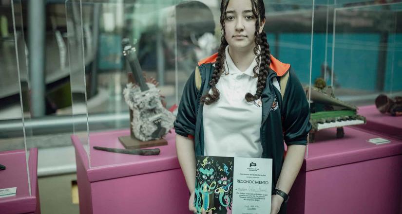 Promotora de las Bellas Artes premia a jóvenes en el concurso de esculturas 2024