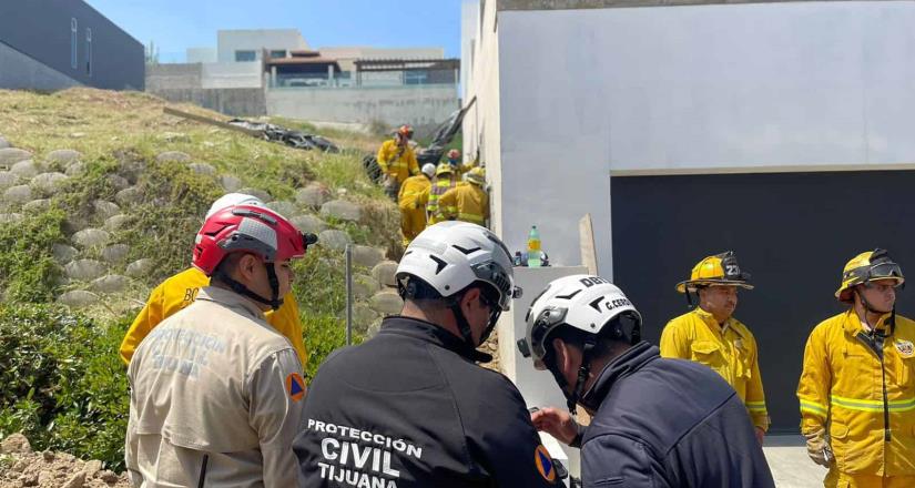 Hombre pierde la vida tras caída de una barda en Cumbres de Juárez