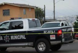 Abandonan cuerpo sin vida debajo del Puente México