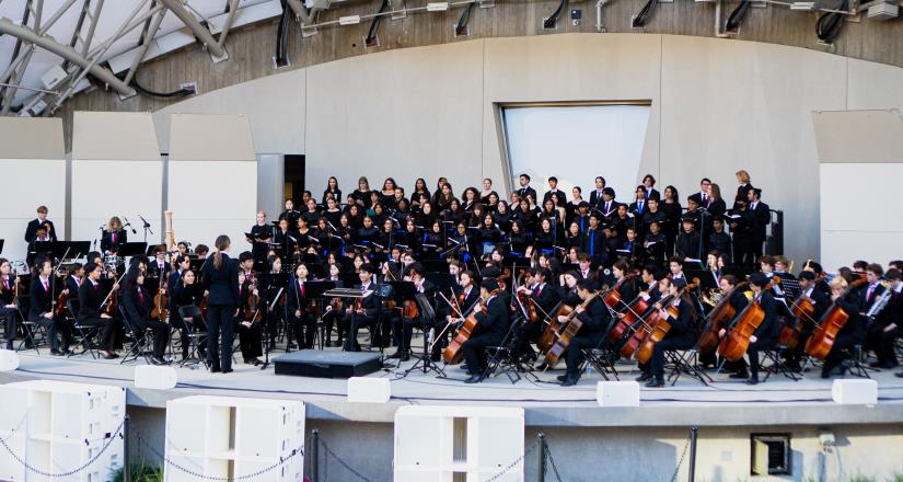 El Mar Nos Une - The Sea Unites Us Promotora de las Bellas Artes y Mainly Mozart unieron a la comunidad en un concierto binacional.