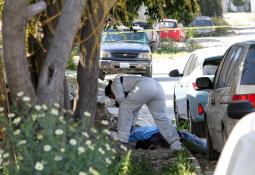 Ejecutan a un hombre a bordo de su vehículo en la colonia Infonavit Presidentes