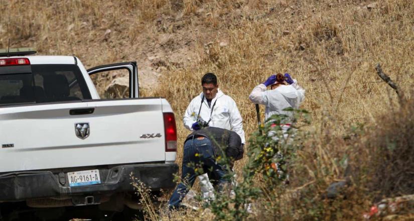 Localizan cuerpo encobijado y maniatado cerca del Cerro Las Abejas