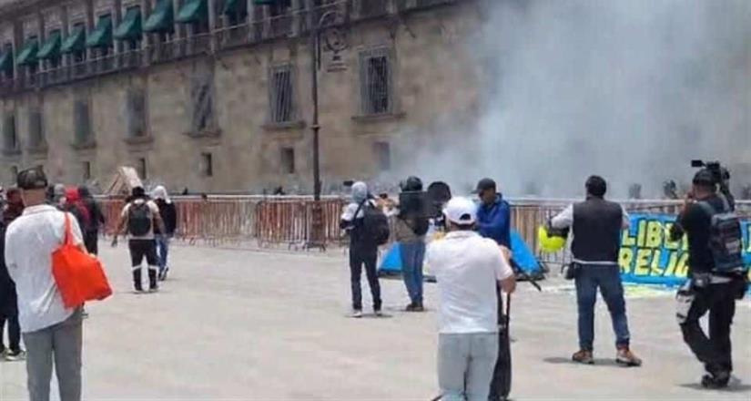 26 policías heridos tras protesta de presuntos normalistas de Ayotzinapa en CDMX