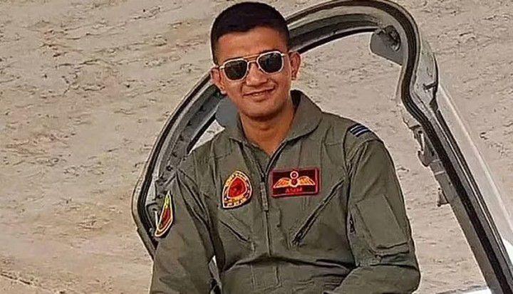 Piloto de combate muere tras intentar hacer maniobra de Top Gun