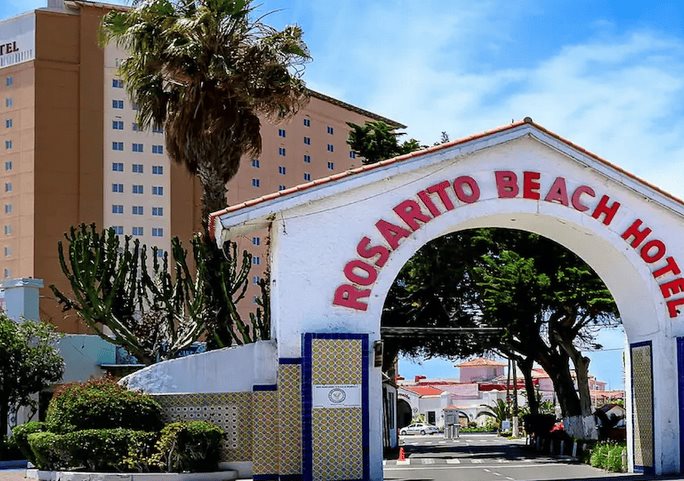 Mujer se lanza de sexto piso del Rosarito Beach Hotel