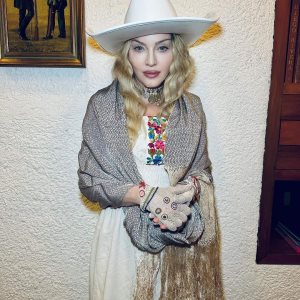 Madonna visitó el Museo de Frida Kahlo y deslumbró en sus fotografías