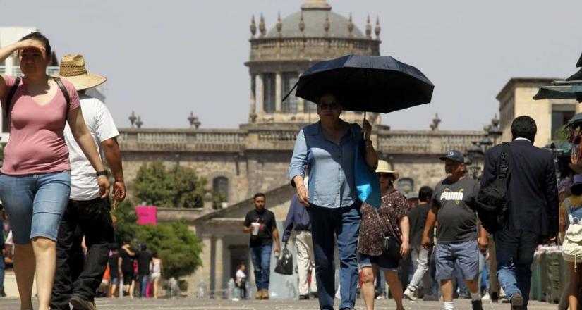 Inicia la tercera ola de calor en México