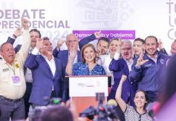 El debate y la Marea Rosa muestran que hay democracia auténtica: AMLO 