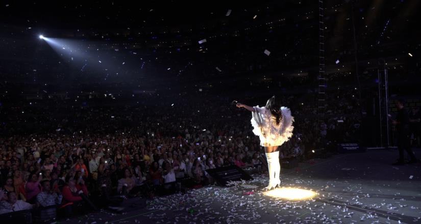 Natalia Jiménez celebra en la Arena CDMX 20 años de trayectoria