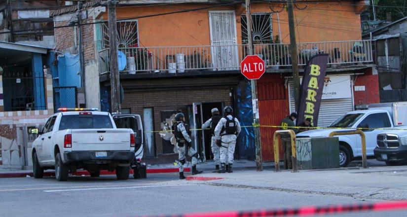 Ejecutan a menor de 17 años mientras se cortaba el cabello en la colonia Camino Verde