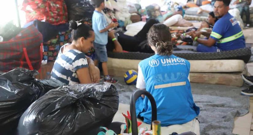 Alfonso Herrera con ACNUR en recaudación para refugiados en Brasil por las inundaciones