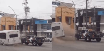 Microbús provoca choque en la Baja 500; reportan varios lesionados