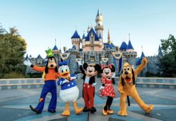 World of Color – ONE en Disneyland Resort rinde homenaje a Intensa mente 2 