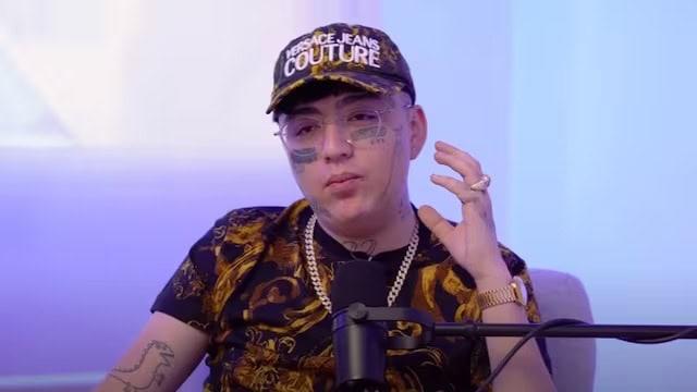 Dani Flow revela que su hija fue expulsada del kínder por las letras de sus canciones