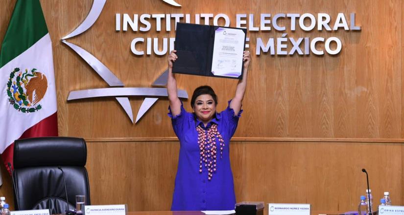 Clara Brugada recibe constancia de mayoría de votos como Jefa de Gobierno de CDMX