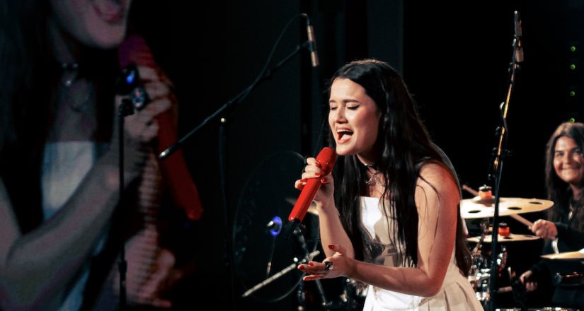 Joaquina deslumbra en Puerto Rico en el showcase de Mejor Nuevo Artista