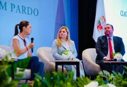 Armando Ayala supervisa trabajos en la ciclovía de la ciudad