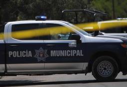 Mujer sin vida es encontrada en la cajuela de un auto