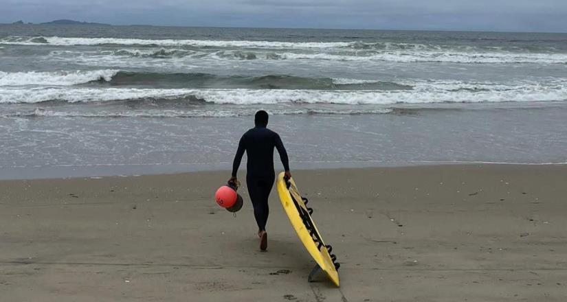 Emite Bomberos recomendaciones para visitantes de playas