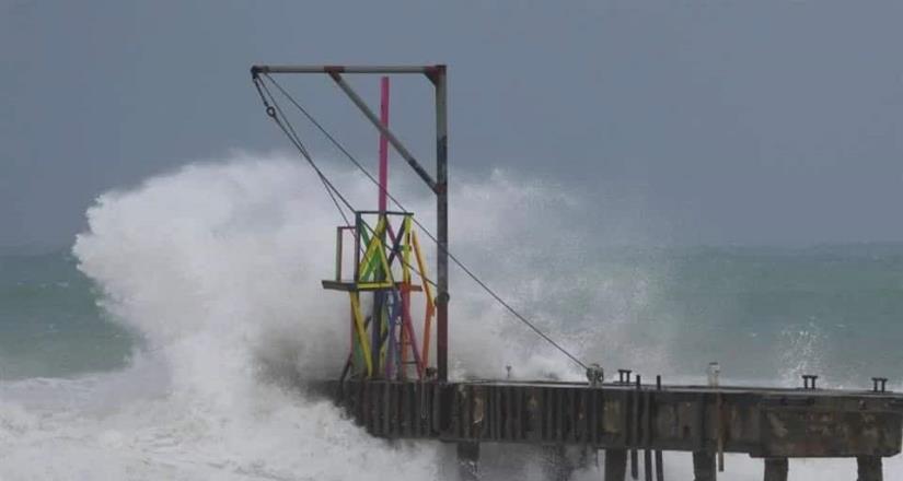 Huracán Beryl toca tierra en la isla Carriacou de Granada en el Caribe