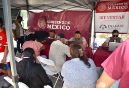 Celebra alcalde Armando Ayala avance en la reapertura de 22 farmacias