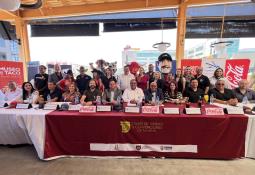 Inician los trabajos de construcción del puente peatonal en Macroplaza impulsado por la Reg. Gina Arana