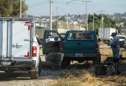 Hombre sin vida es localizado cerca de un barranco