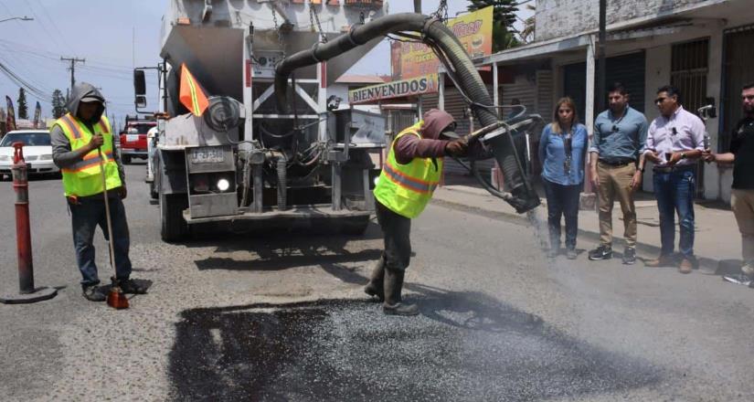 Supervisa alcalde Armando Ayala acciones de bacheo en el Ex Ejido Chapultepec