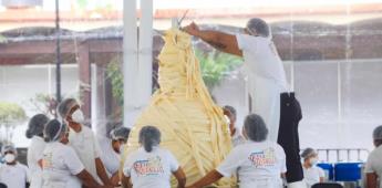 Oaxaca rompe Récord Guinness del quesillo más grande del mundo