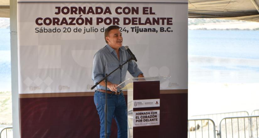 Ruiz Uribe destaca política social humanista de gobernadora Marina del Pilar con más de 20 programas sociales.