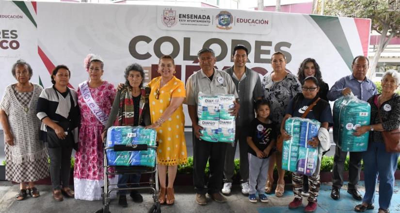 Entrega Gobierno de Ensenada apoyos sociales a adultos mayores y población vulnerable