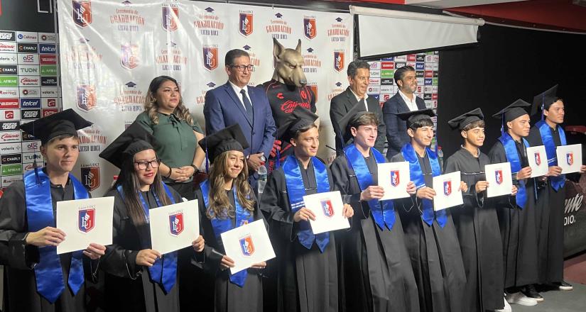 Se gradúa primera generación de jugadores de Fuerzas Básicas de Xolos en Liceo UDCI