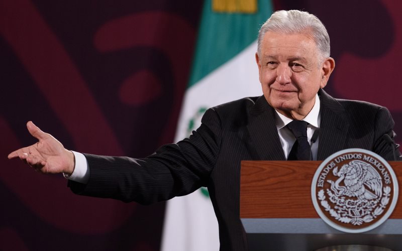 AMLO descarta que vuelo del Mayo Zambada y Joaquín Guzmán López haya despegado de Hermosillo