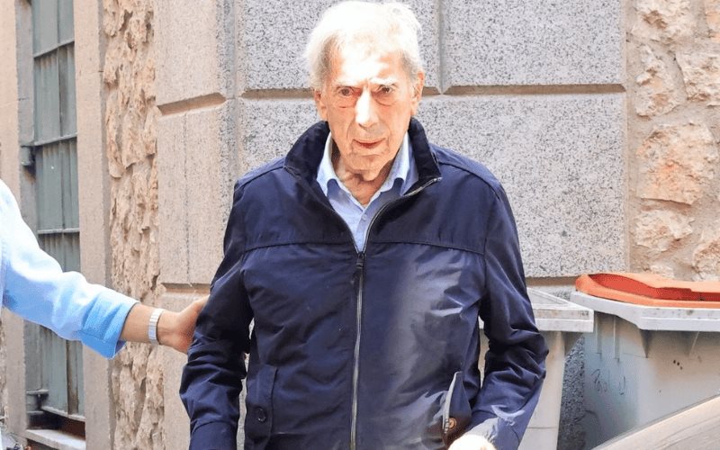 Mario Vargas Llosa: Se encienden las alarmas por su estado de salud