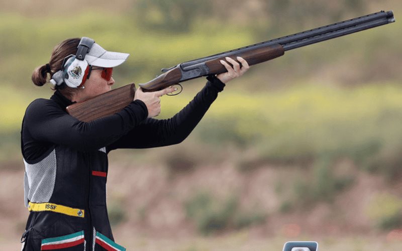 Gabriela Rodríguez en el top 5, al inicio del skeet femenil en París 2024