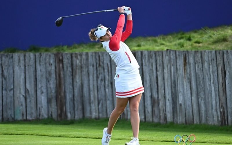 Gaby López se ubica en el top 3 del golf olímpico tras primera ronda