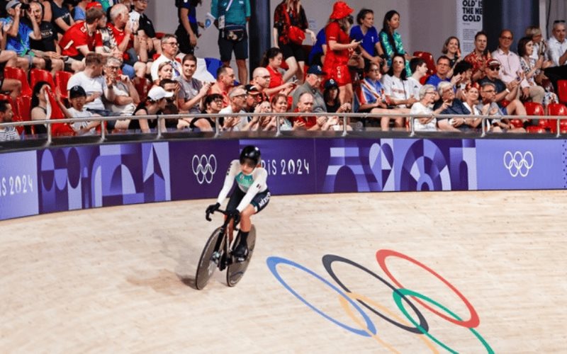 Daniela Gaxiola clasifica a cuartos de final de keirin femenil en París 2024