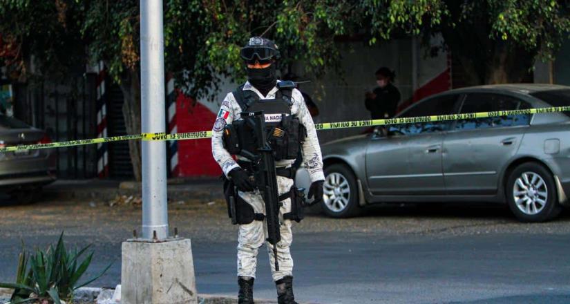 Mujer ultima a empleada de una tienda de abarrotes en el Centro