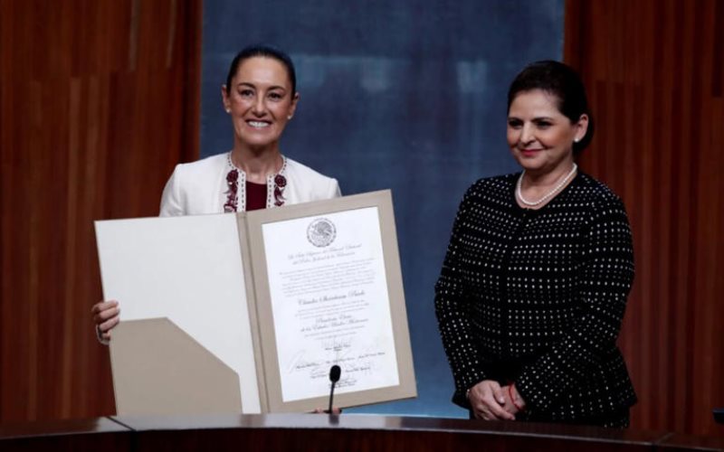 Claudia Sheinbaum recibe constancia de presidenta electa