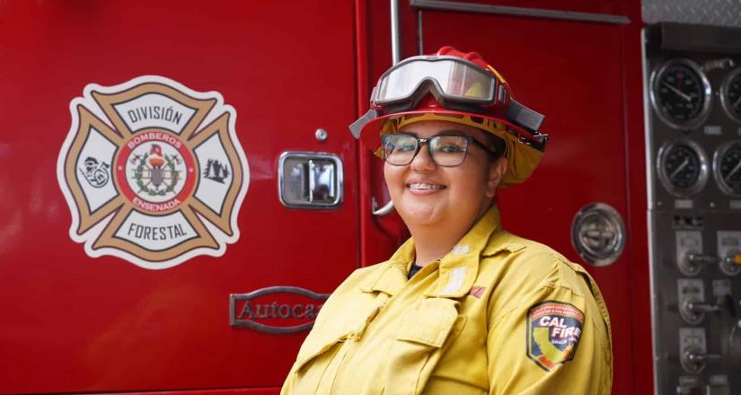 Alejandra Montañez, la única mujer bombero a cargo de una división