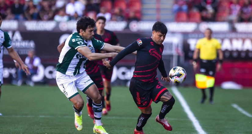 Xolos muerde a Santos en su regreso a casa