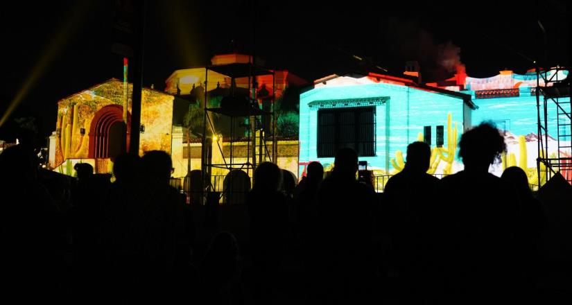 Exitosa proyección del video mapping de la historia de Ensenada en el Riviera