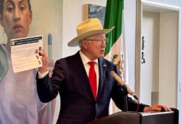 Ken Salazar afirmanque se trabajará con respeto, respetando la autonomía de México